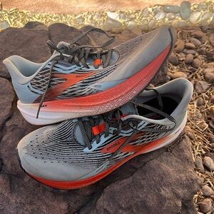 Brooks Hyperion Max